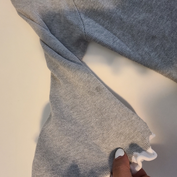 Vila Milano Gray Bell Sleeve Top - Picture 6 of 11